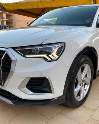 Audi Q3 35 TDI S tronic - 2.0 TDI 150 CV