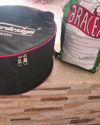 barbecue con carbone e accendifuoco