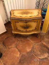 Comodini  stile Veneziano