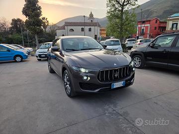 Maserati Levante 3.0 V6 Diesel 275 CV Granlusso - 