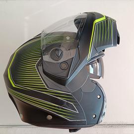 Casco modulare Caberg tenuto benissimo 