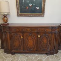 n.1 Mobile credenza in noce massello + tavolo