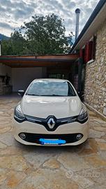 CLIO DUEL 