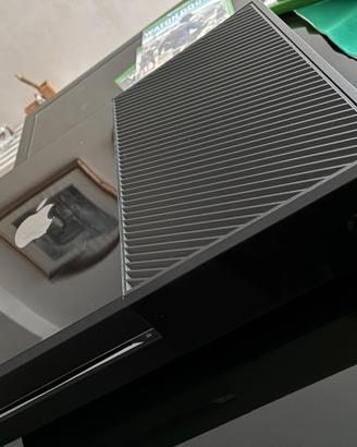 Xbox One + 6 giochi