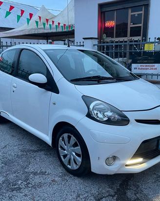 Toyota Aygo 1.0 12V VVT-i 5 porte Cool Soda Connec