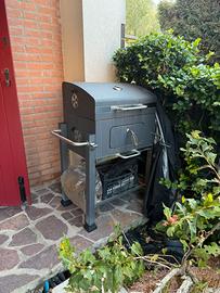 Barbecue a carbone con coperchio e termometro