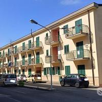 Mistretta,4vani, doppi servizi, posto auto,ottime