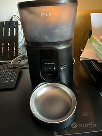 Distributore automatico crocchette