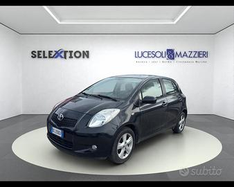 TOYOTA Yaris 2ª serie - Yaris 1.0 5 porte Sol