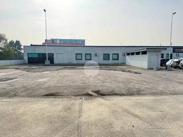 NEGOZIO A CASTIGLIONE DELLE STIVIERE