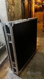 Flight case 105*105*25 cm