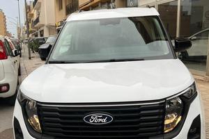 Ford Tourneo Courier 1.0 EcoBoost Powershift Titan
