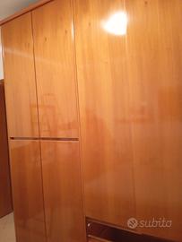 armadio comò e comodini in legno 