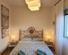 Appartamento a Fontane Bianche con giardino