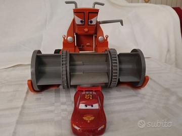 Disney Pixar Cars Chase & Change Frank Mattel DHF8