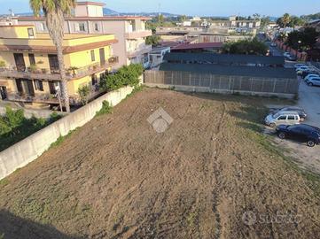 TER. AGRICOLO A GIUGLIANO IN CAMPANIA