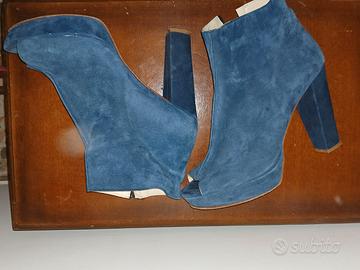 STIVLETTI IN CAMOSCIO COLOR BLUETTE