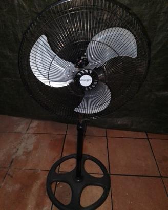 ventilatore a piantana 