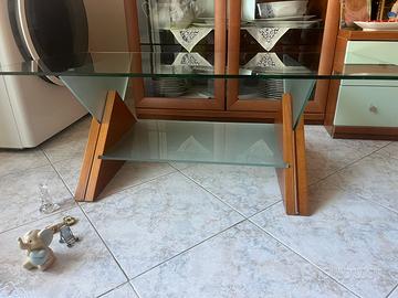 Mobile soggiorno con vetro