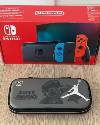Nintendo Switch + custodia originale