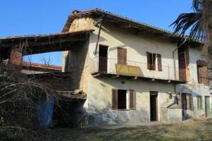 Immobile in asta di 110 m² con 4 locali a Piovà Ma