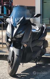 Yamaha X Max 300
