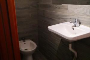 Affianco al Cinema Fusco 80mq