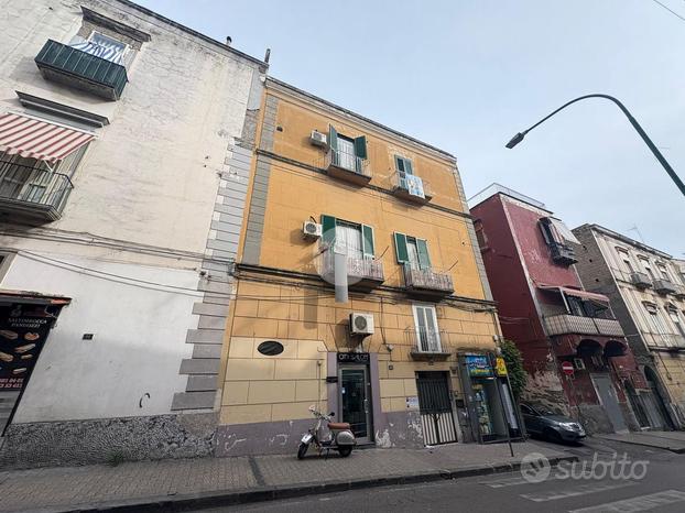 MONOLOCALE A TORRE DEL GRECO