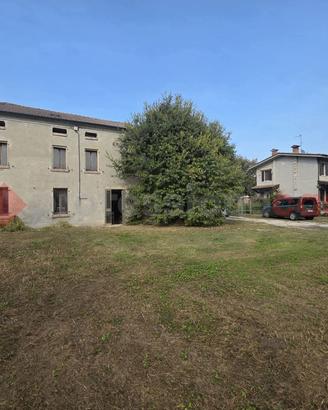Casa Indipendente Bergantino [Cod. rif 68VRG]