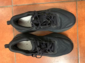 Hoka scarpe ( come nuove )