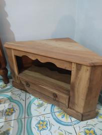 Mobile basso angolare