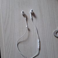 cuffiette Apple con filo