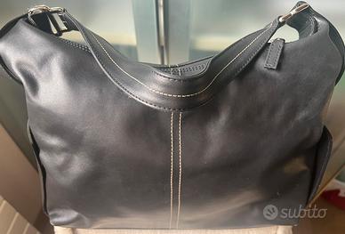 Borsa a spalla marchio Mercedes Benz