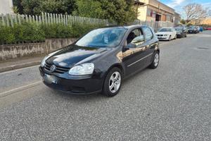 Volkswagen Golf 1.6 16V FSI 3p. Sportline