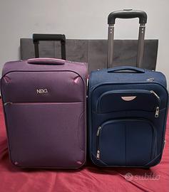 Due trolley da cabina