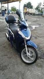 Honda sh 300