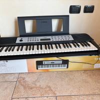 Pianola Yamaha YPT-270