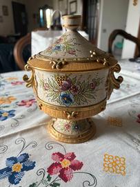 Vaso con coperchio in ceramica di Deruta