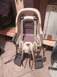 Seggiolino bici bambino con poggiapiedi