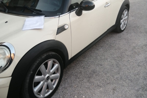 Mini Cooper Clubman 1.6 Benz. 120 CV