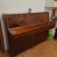 PIANOFORTE A MURO vexdo o affitxo