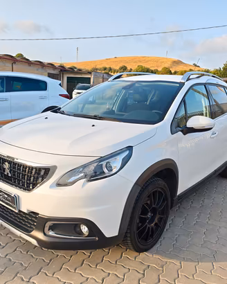 Peugeot 2008 BlueHDi 100 Black Matt