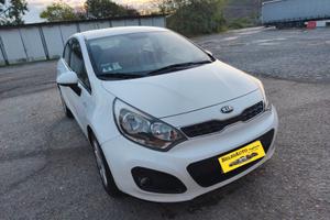 Kia Rio 2014---1.2 Benzina Neopatentati