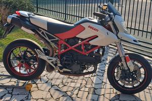 Ducati Hypermotard 1100