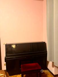 Pianoforte verticale Young Chang con panca