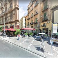 2 LOCALI A NAPOLI