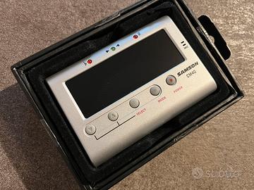 Accordatore cromatico e metronomo samson CM40
