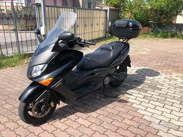 Yamaha T Max