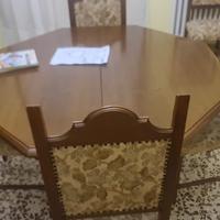 Sala da pranzo in legno massello completa