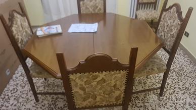 Sala da pranzo in legno massello completa